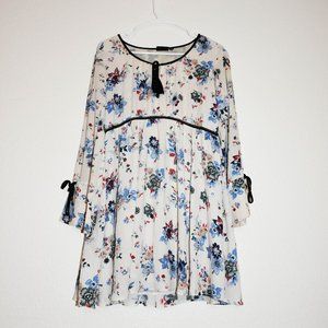 Ladies' tops （with flower pattern）